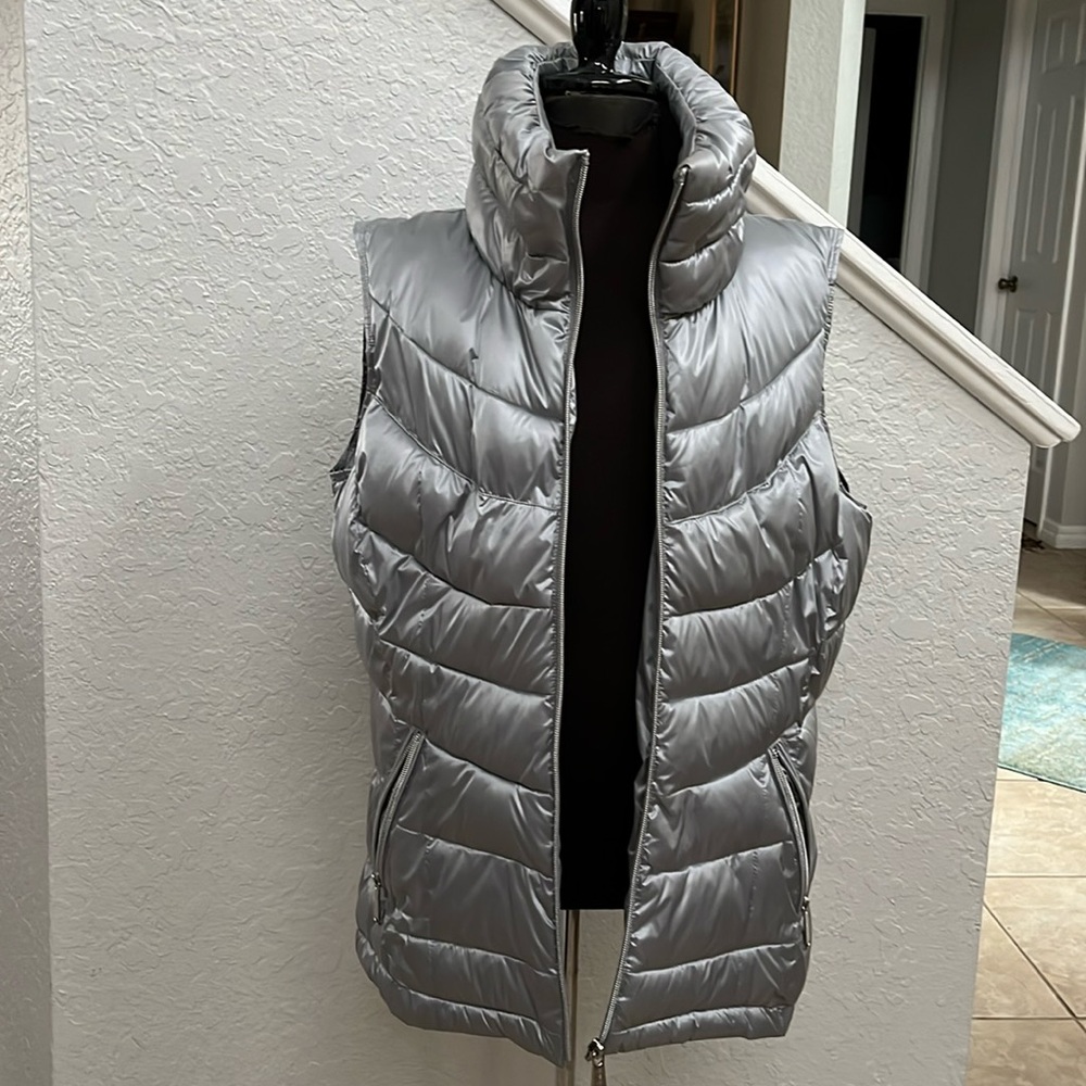 Calvin Klein Puffer Jacket size small - Picture 1 of 7